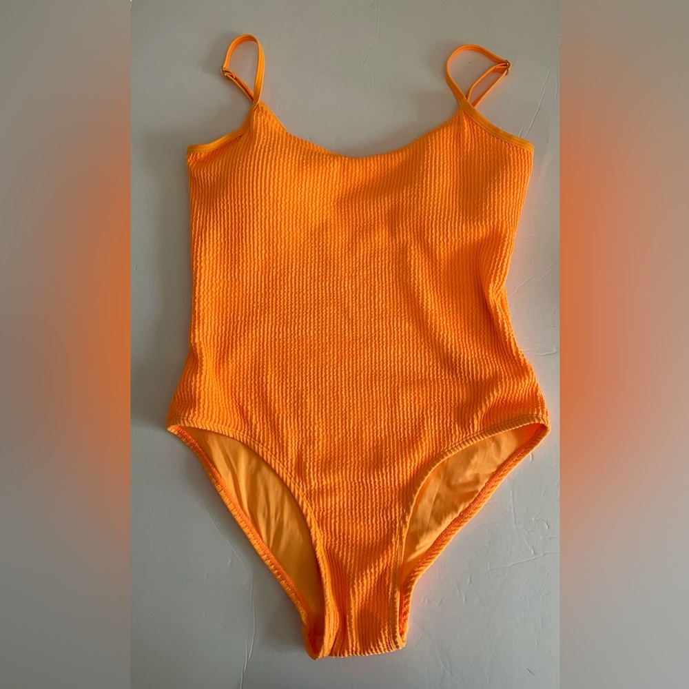 YMI Swimwear 1 Piece Smocked-Ribbed Swimsuit Scoop Back Juniors Small Orange Pop